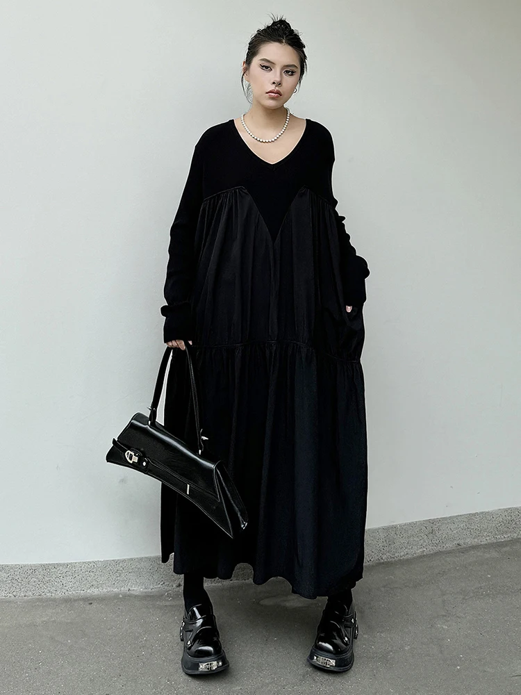 [EAM] Women Black Pleated Big Size Long Elegant Knitting Dress New V-Neck Long Sleeve Fashion Tide Spring Autumn 2024 1DH6923