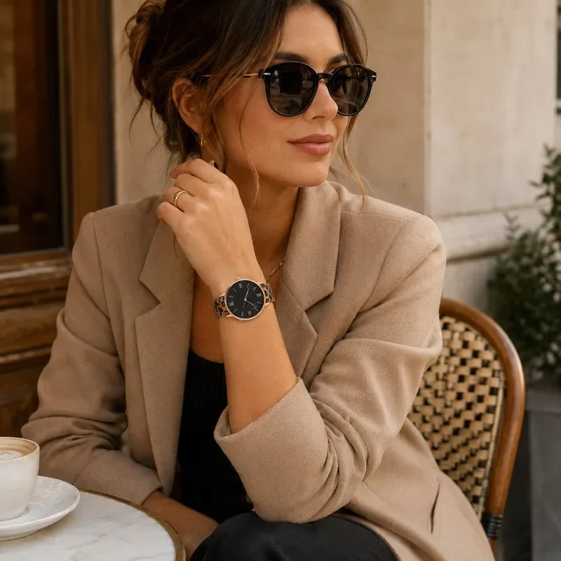 Chic Retro Ladies Analog Quartz Watch Leopard Strap Black Roman Numerals Dial Women Watch Casual Dress Wrist Watch Holiday Gift