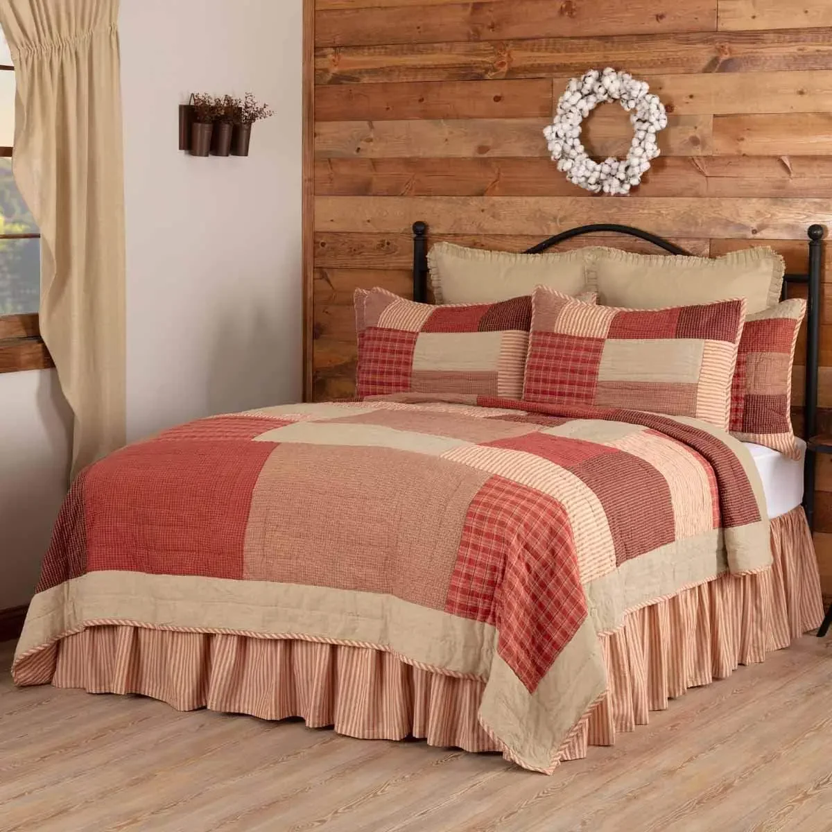 Brands Rory Schoolhouse Red Patchwork Chambray Cotton Farmhouse Bedding Pre-Washed Square Queen Quilt, Queen-90x90