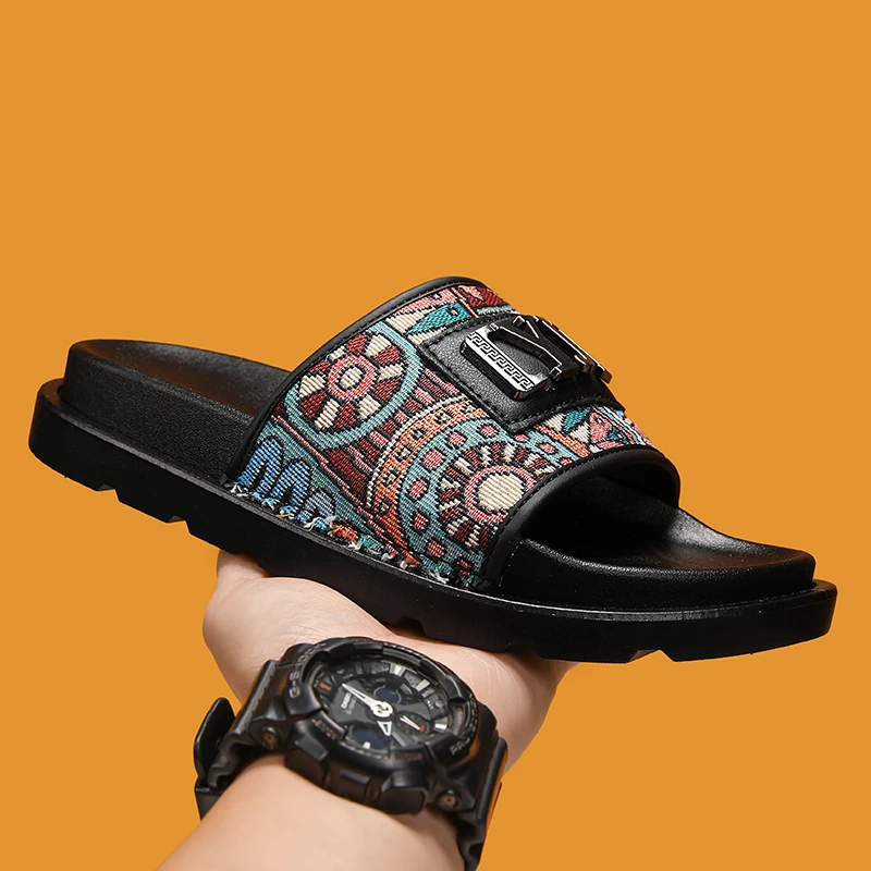 

Retro Full Cover Bread Slippers Trendy Casual Beach Outdoor Unisex Footwear
