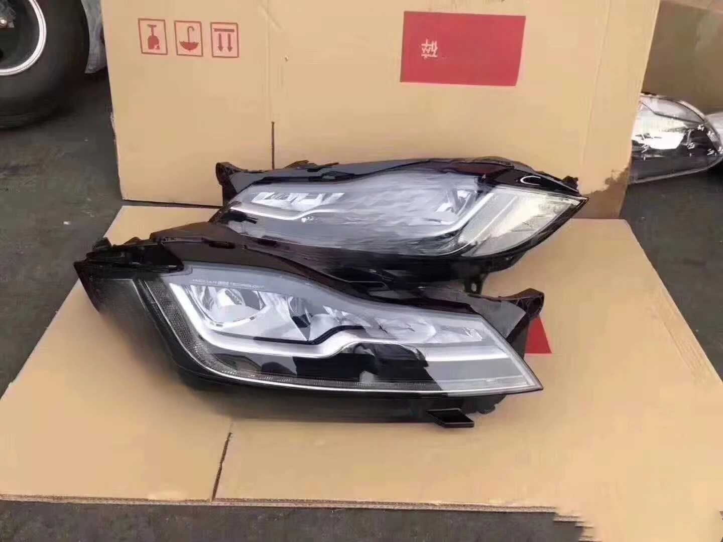 

Automotive Headlamp Automotive Lighting System Assembly2016-2018XF Light Emitting Diode Headlamp Original High Quality