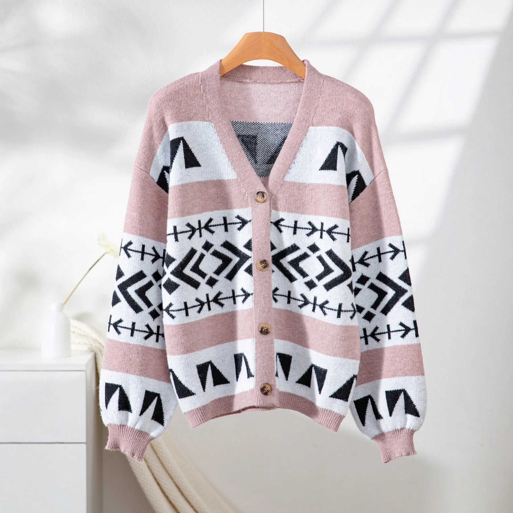 Geometric Print Autumn Women Knitwear Contrast Color Loose Knitted Sweater Jacket For Lady Elegant Office Holiday Female Sweater