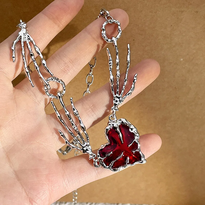 Gothic Skull Claw Heart Necklace for Women Trendy Red Crystal Thorn Love Exaggerated Dark Chokers Accessories Fashion Jewelry