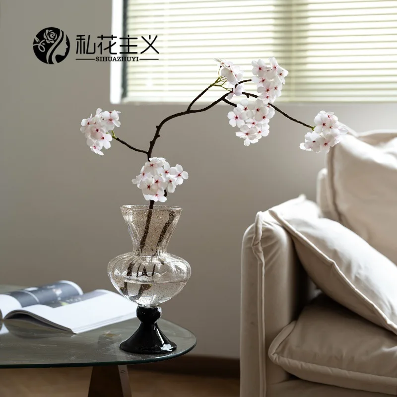 

Glazed Glass Vase in Classic French Style, Light Luxury Ornament, Multipurpose Container for Hydroponic Flowers