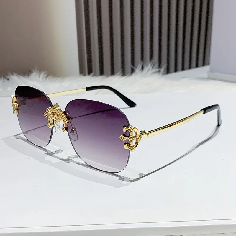 2025 جديد بدون إطار النظارات الشمسية النساء الرجال الراقية موضة واقية من الشمس السيدات ساحة نظارات شمسية سبيكة الساقين Gafas دي سول UV400