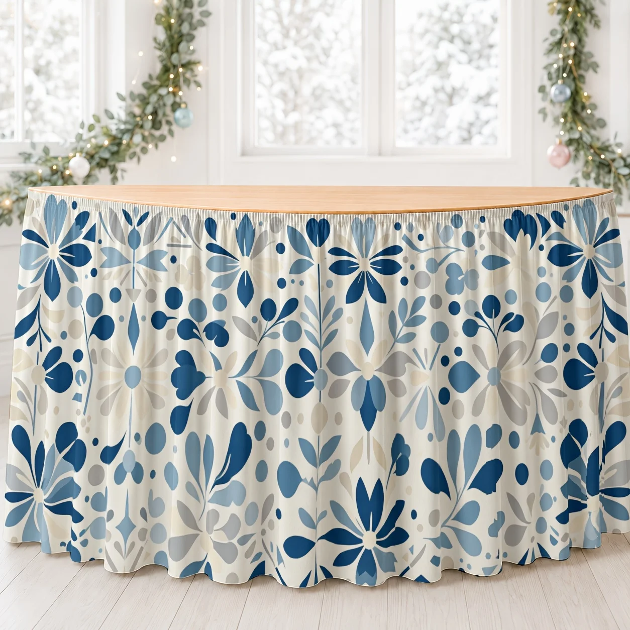 The elegant blue floral pattern tablecloth, featuring exquisite plant designs, is perfect for spring and summer weddings.zyc
