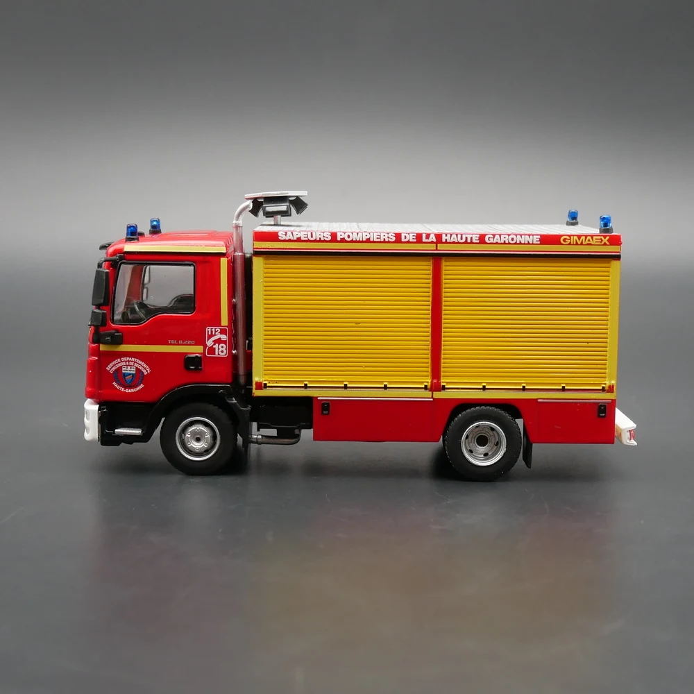 Diecast Ixo 1:43 escala MAN TGL motor de bomberos francés coche en miniatura de aleación juguete coleccionable regalo recuerdo adorno de exhibición