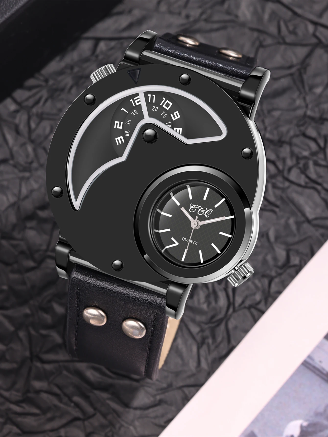 ساعة كوارتز بسيطة وفريدة من نوعها، مناسبة لهدايا عيد الميلاد والهالوين #2