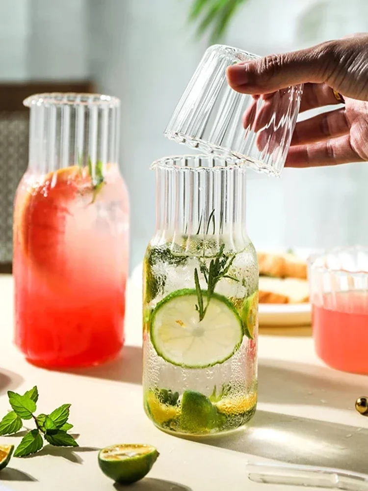 Carafe en verre avec ensemble de verres, vaisselle, carafe de chevet avec verres à boire, pichet à boire pour le lait, les boissons, le thé