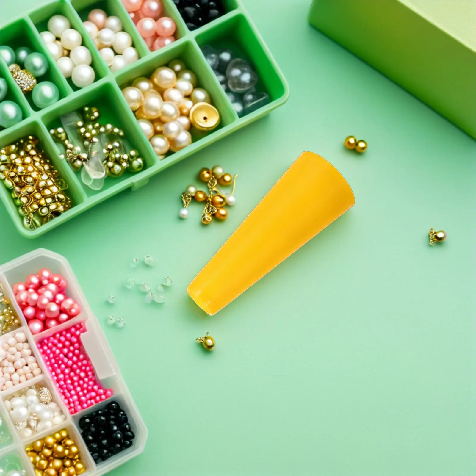 

Набор из 8 пластиковых конусов-органайзеров для пряжи - конические катушки для намотки шерсти, ниток для вышивания и шитья