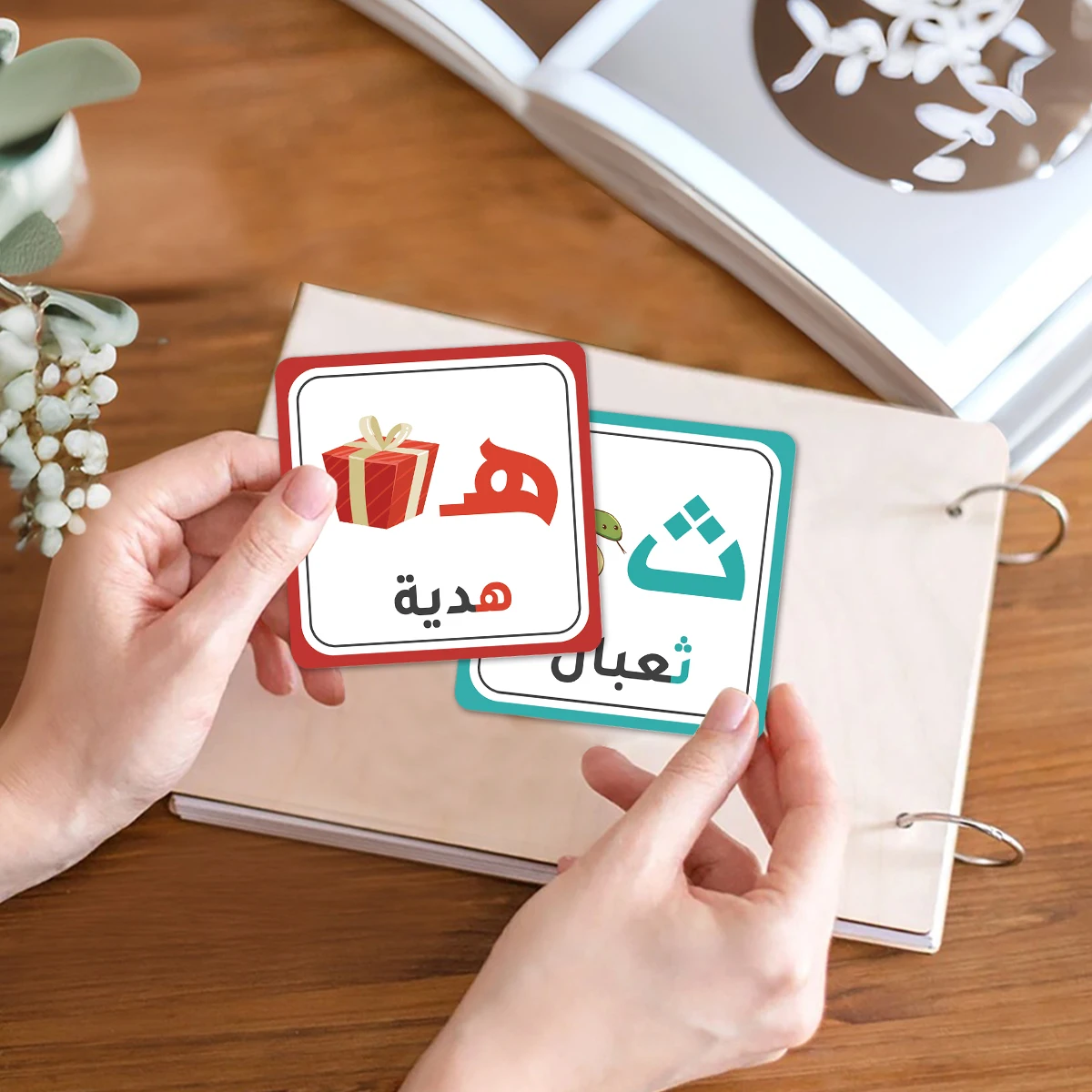 28 قطعة من بطاقات نطق الحروف الأبجدية العربية مع نمط حيواني لتنوير اللغة للأطفال وتعلم المرح والتعليم في مرحلة ما قبل المدرسة #5