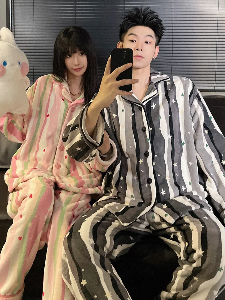 طقم ملابس نوم من DAIMELU بيجامات للزوجين مخططة للخريف والشتاء من الصوف المرجاني من الفلانيل بدلة استحمام رجالية دافئة سميكة