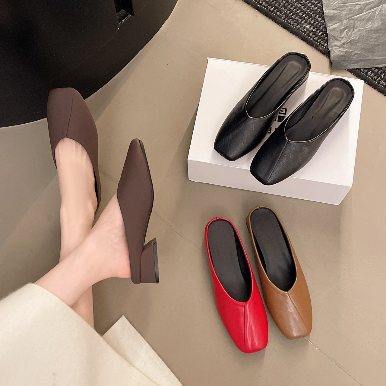 

Baotou Women's Slippers, Non-slip Shoes, Women's Autumn 2026 New Stylish Slip-on Half-back French Mule Shoes