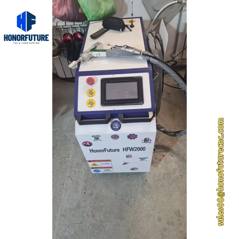 

Fiber Laser Machine Relfar 5in1 Welding Cleaning Cutting Machine for SS CS Al Metal Cleaning Welding