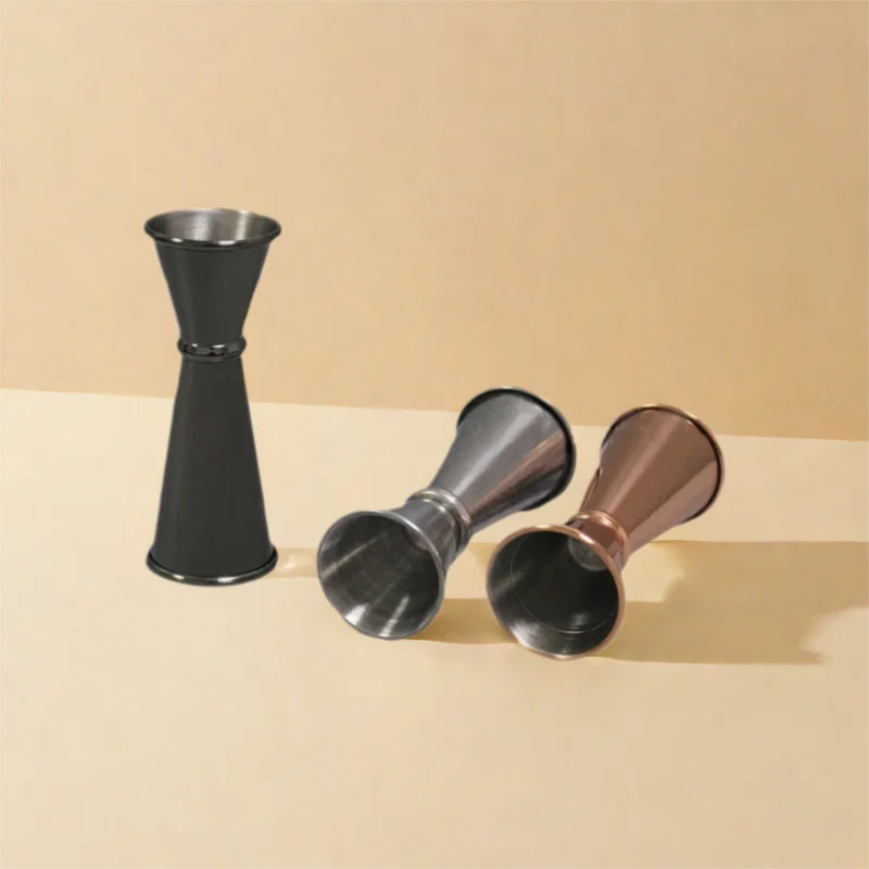 

Двусторонний зажим 2-в-1 из нержавеющей стали с мерным стаканом для коктейлей с закрученными краями для инструментов для бармена