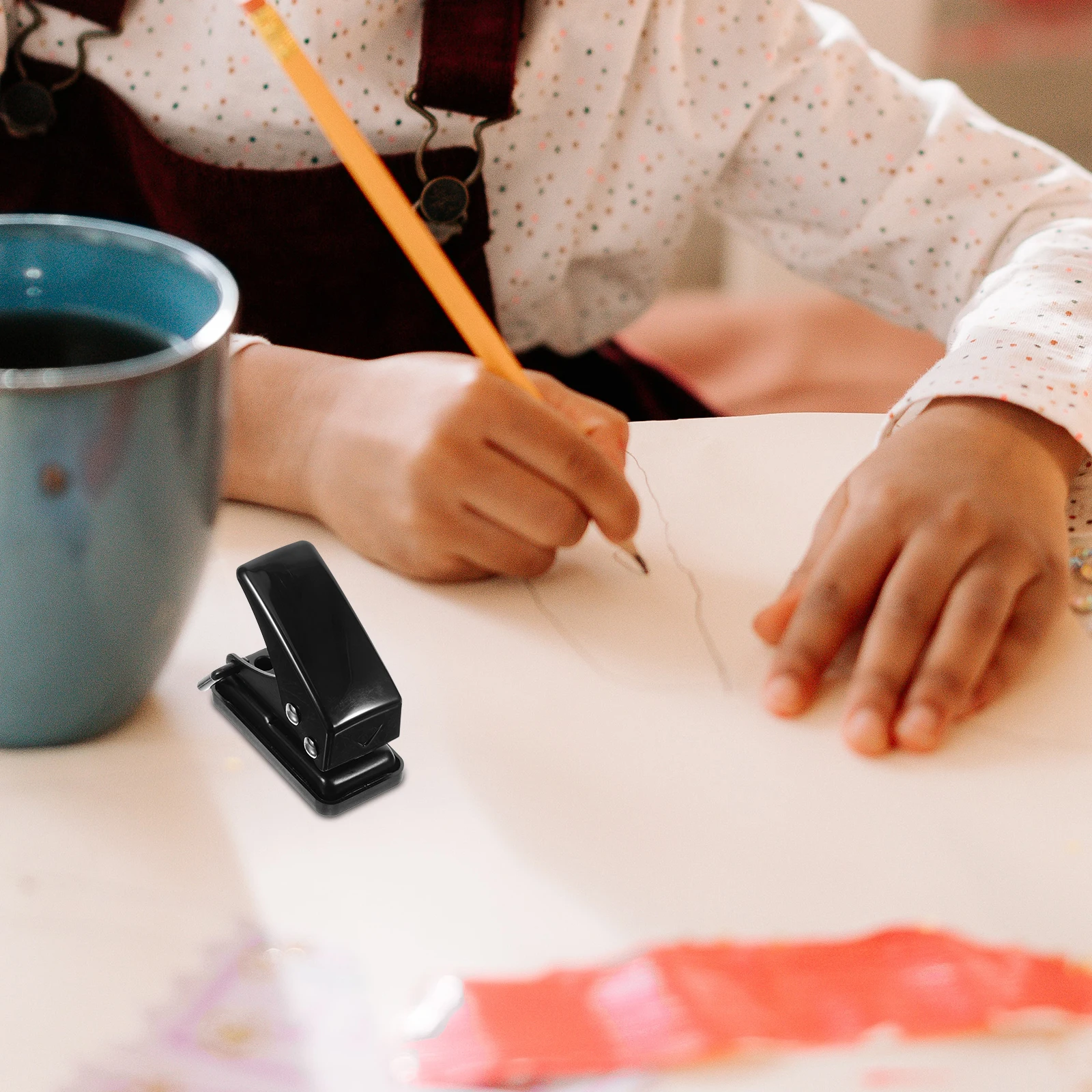 

s Mini Single Hole Punch Black Student Stationery DIY Manual Paper Puncher Loose Leaf Office Craft Planner Punch Book Binding