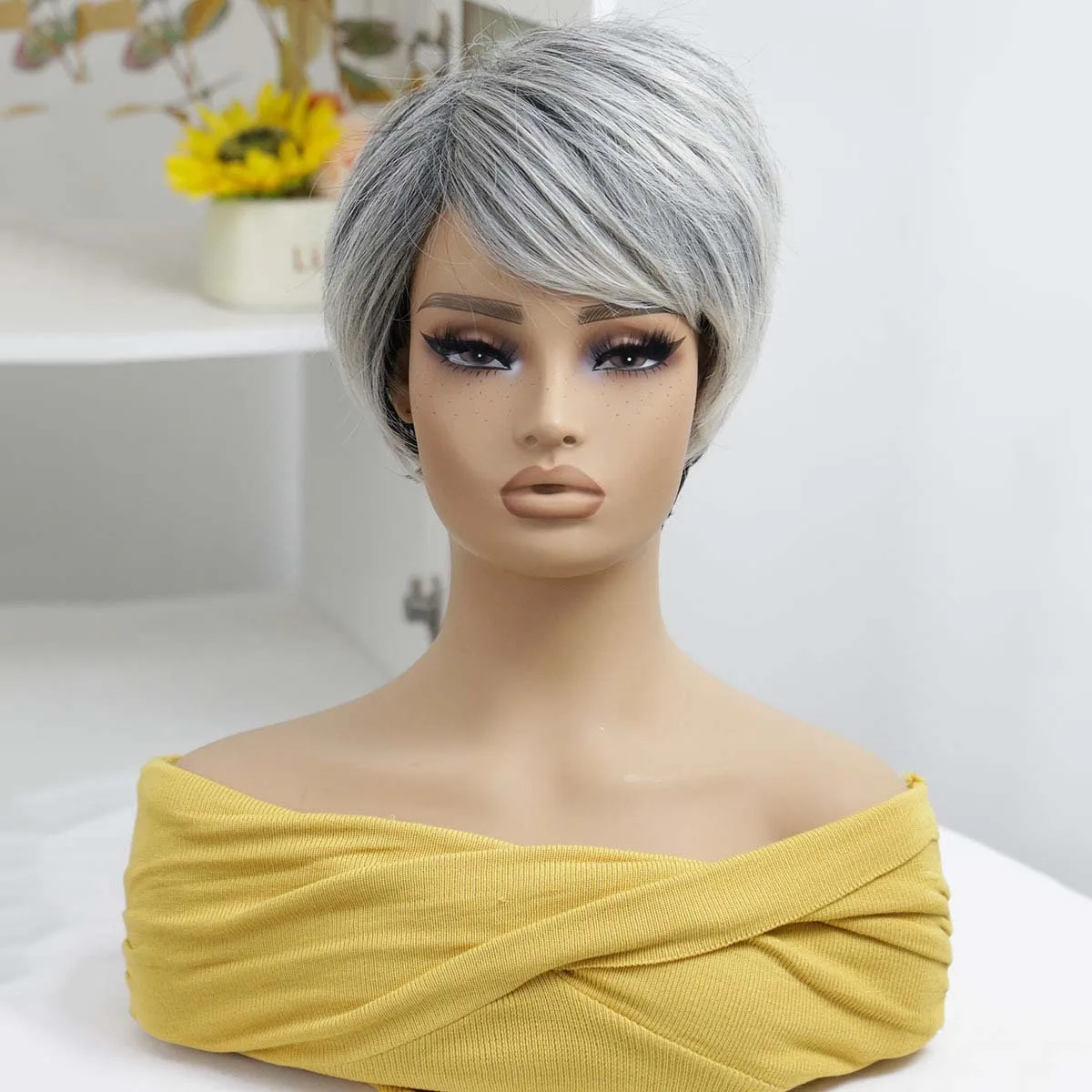 Synthetic Short Curly Wig for Women Gray Gradient Layer Pixie cut Wigs With Side Bangs Daily Party Cosplay