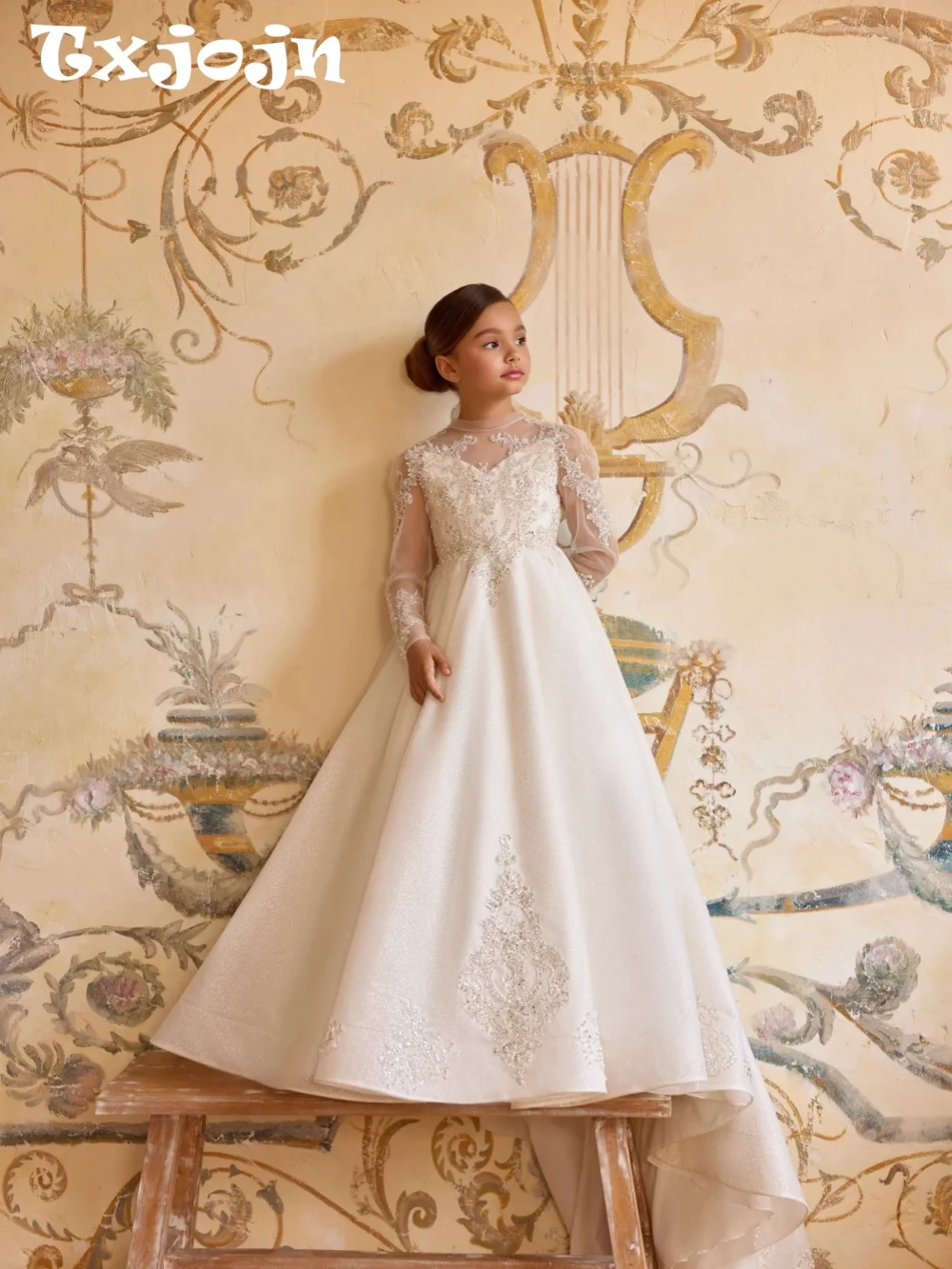 Flower Girls Dresses For Wedding Opulent Embroidery Beaded Long Sleeve Kids Pageant Gown Elegant Shinny A-line Banquet Gowns