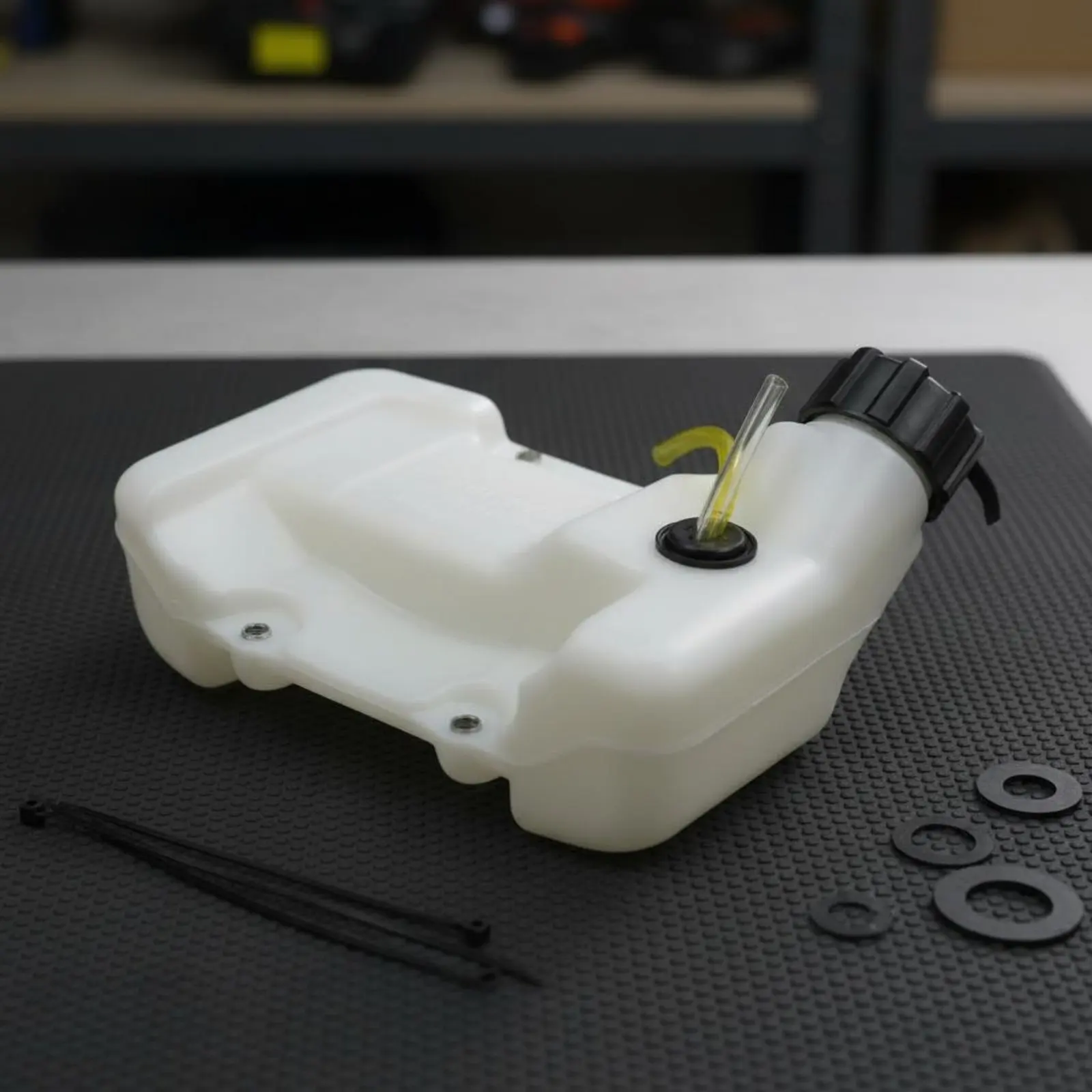 Compatible TH43 TH48 Fuel Reservoir Tight Connection Brush Cutter Fuel Fuel Reservoir for Outdoor