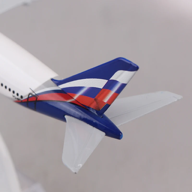 Avión en miniatura para colección, 1 Juego, avión de juguete fundido a presión de Metal de aleación, modelo de avión ruso A350 de 16CM, regalo para niños