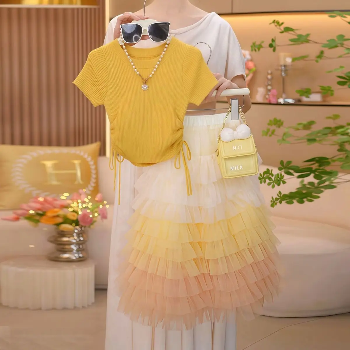 Girl Drawstring Short Sleeved T-shirt Gradient Cake Long Skirt Set Summer 2026 New Dopamine T-shirt Vacation Skirt Two Piece Set