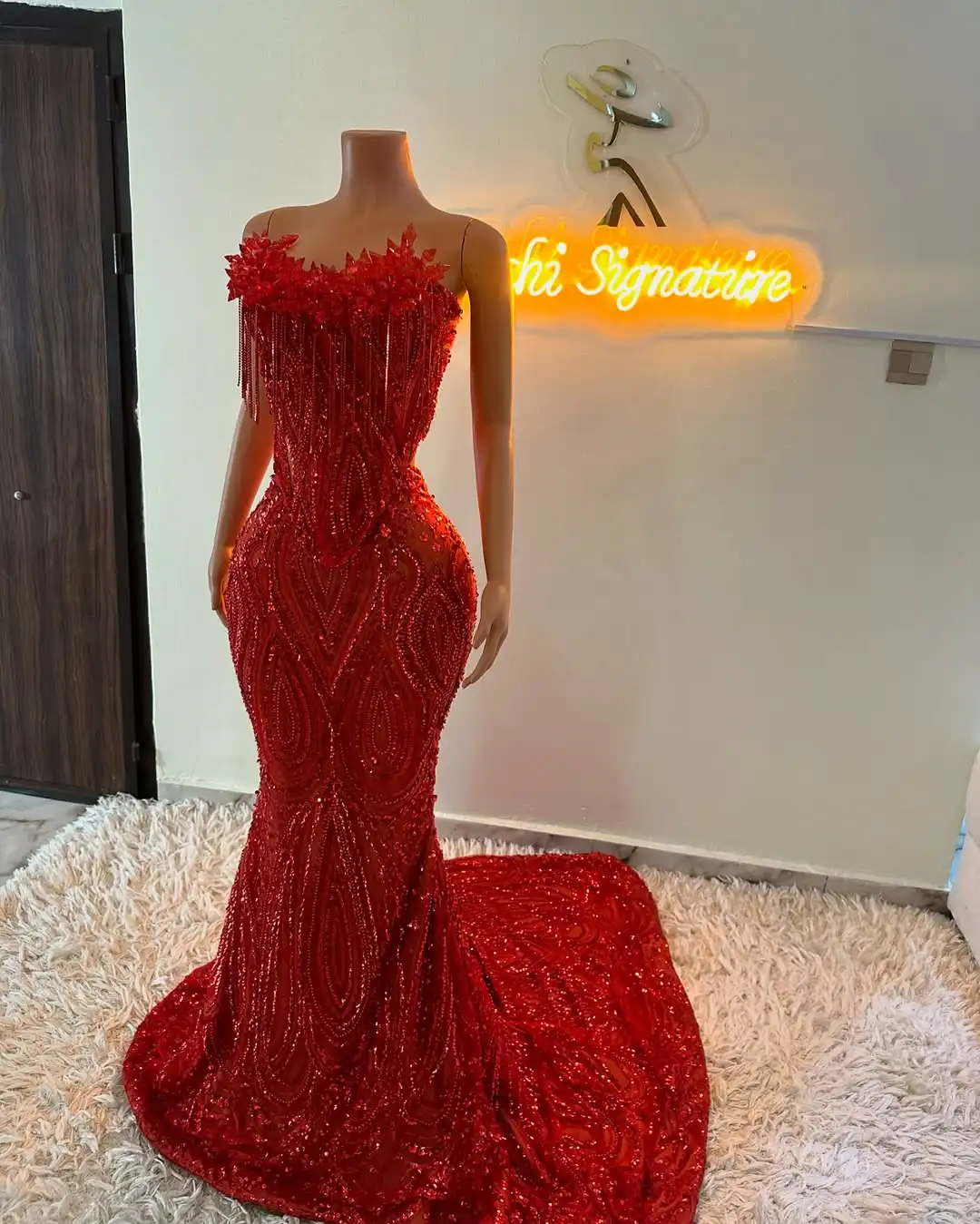New Design Luxury Red Bading Tassels Unique Decoration Slim Sexy Charming Mermaid Evening Prom Formal Party Dress