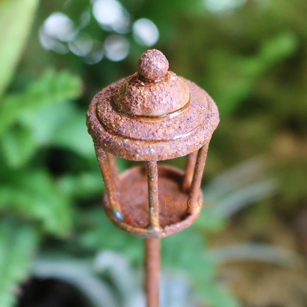 Miniature Rusty Street Lamp Metal Iron Fairy Garden Dollhouse Vintage Miniatures Items Home Decor Ornaments Accessories