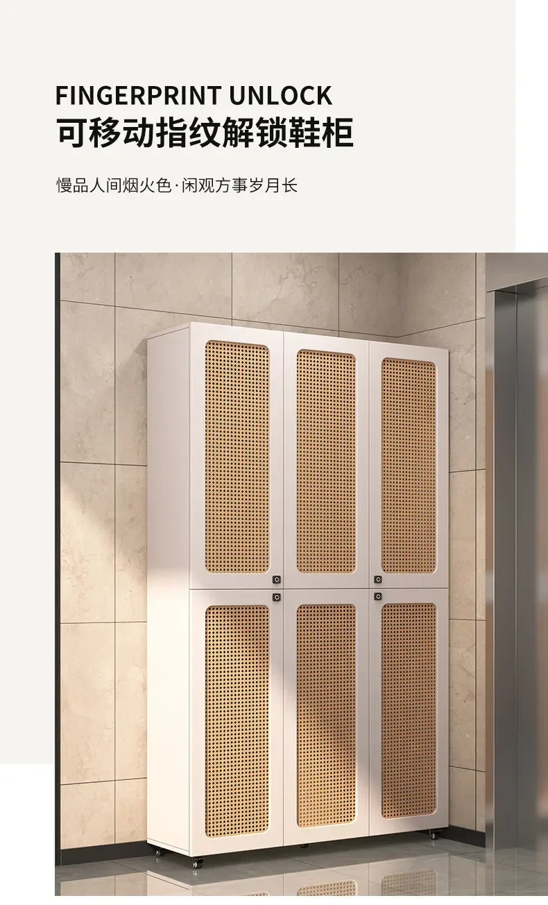 Elevator Room, Movable Home Entrance, One Ladder Outside The Corridor, One Household With Locked Shoe Cabinet