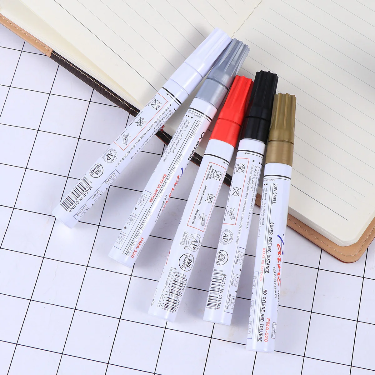 

Car Scratch Repair Pen Red Durable Touch Up Paint Concealing Tool for Metal Glass Wood Stone Plastic Automotive Touch Up Paint
