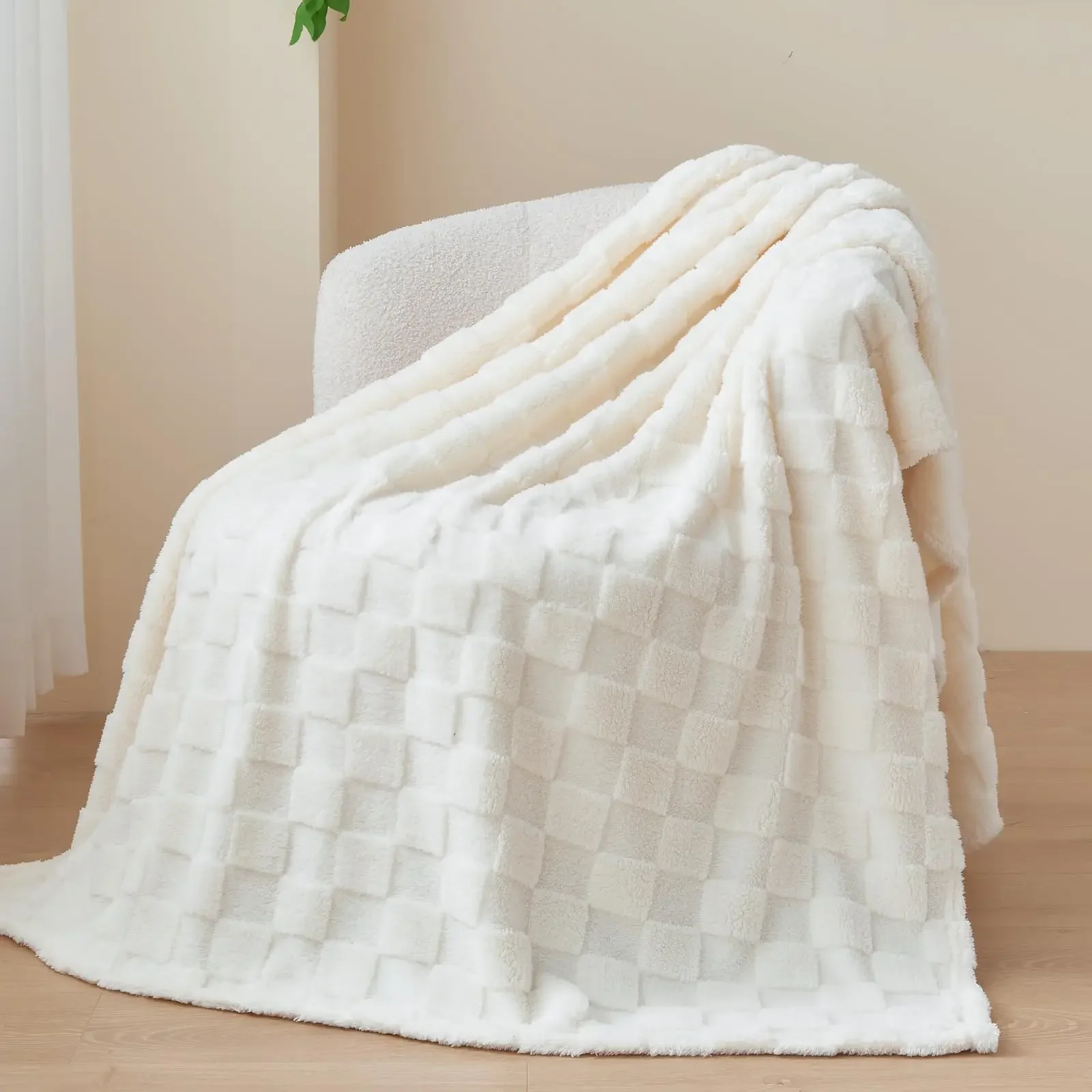 Off White Checkered Soft Throw Blanket Premium Flannel Fleece 3D Checker Lightweight Bed Blanket All Season Use Bedroom Decor