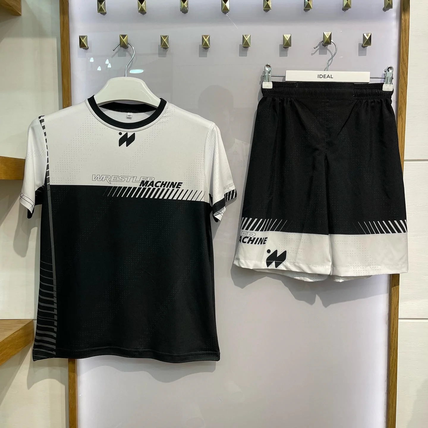 

2026 New Men Wrestler Machine Training Set Quick Dry Breathable T Shirt and Shorts for Gym and Wrestling Sports