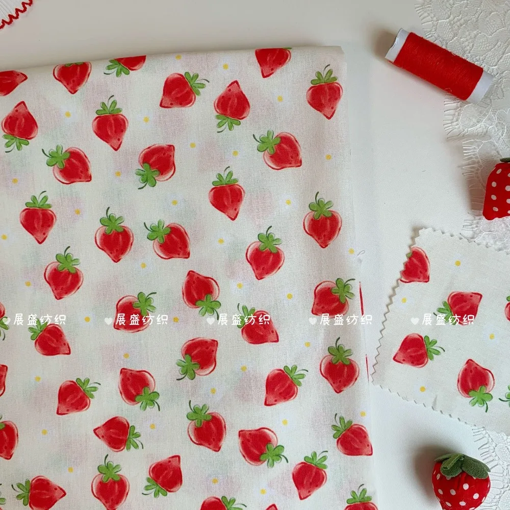 145x50cm 100% Baumwolle 40s Bedruckter Stoff im Ins-Stil mit süßen Erdbeer-Motiven für DIY-Haargummis, Taschen, Hemden, Kleidungsstücke und Bastelarbeiten – Detail 4