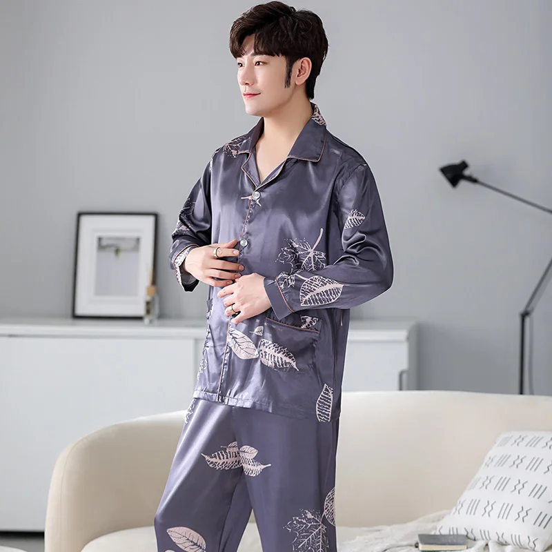 Silk men\'s pajamas printed cardigan long sleeved pants high-end silk smooth men\'s home wear