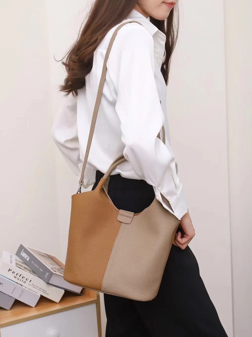 

2025 New Vegetable Basket Women's Bag Leather Handbag Soft Cowhide Shoulder Crossbody Bag