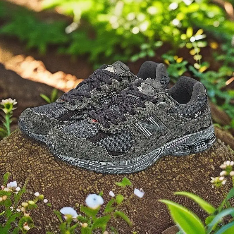 

2024 Classic Reimagined: Durable & Non-Slip Running and Walking Shoes for All