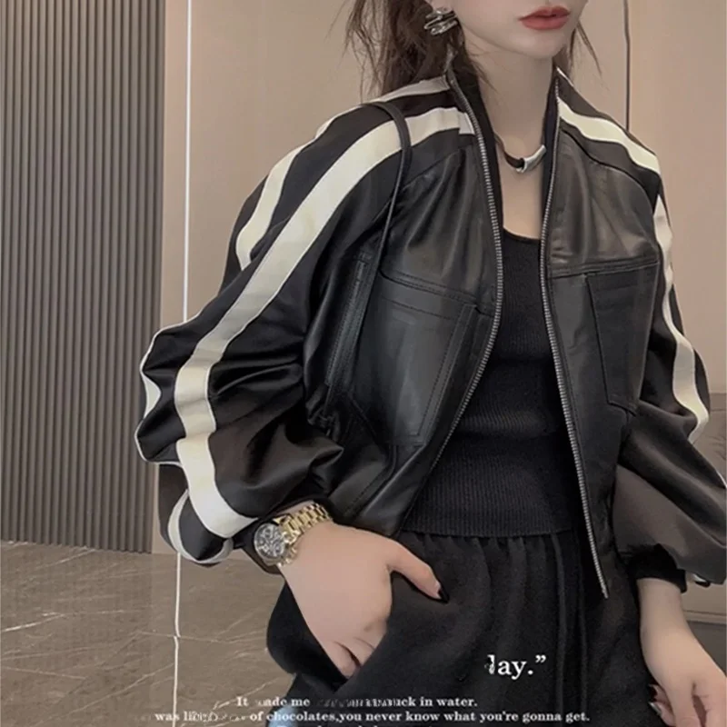 Faionable ort Motorcycle Jaet Women's V-ne Leather irt Color Blo Design Commute Sle Zipper Sve Regular Length