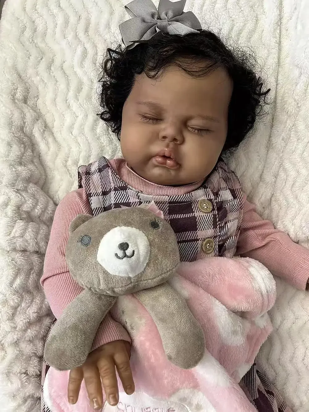 DLS Personalizzato Fornitura limitata 25 pollici Reborn Baby Pickle con capelli radicati a mano Bambola già finita con vestito diverso