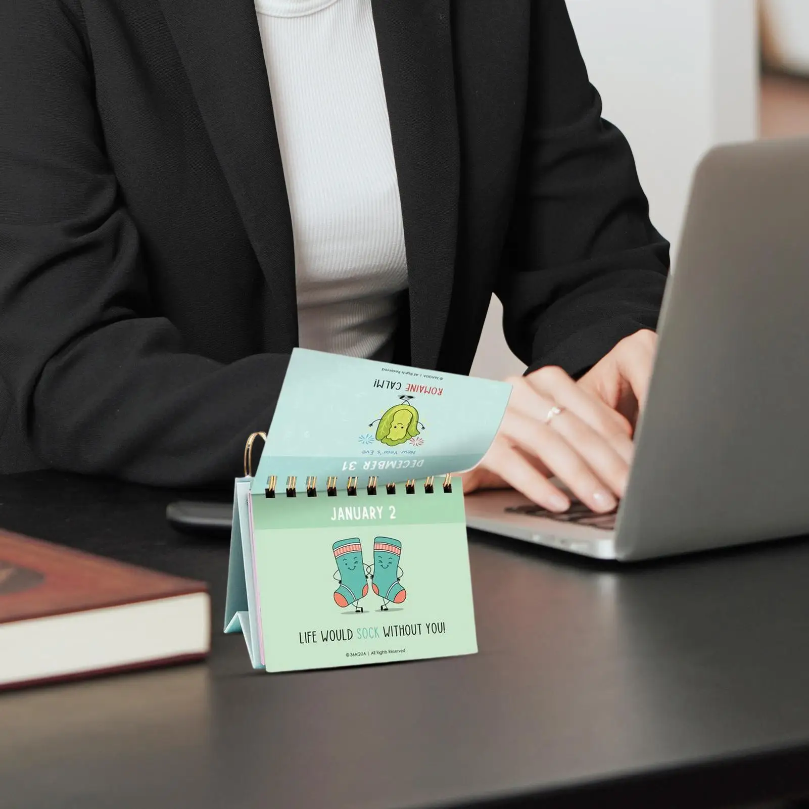 

2026 Motivational Calendar Perpetual Table Decoration with 365 Days Daily Motivational Quotes for desktop decoration