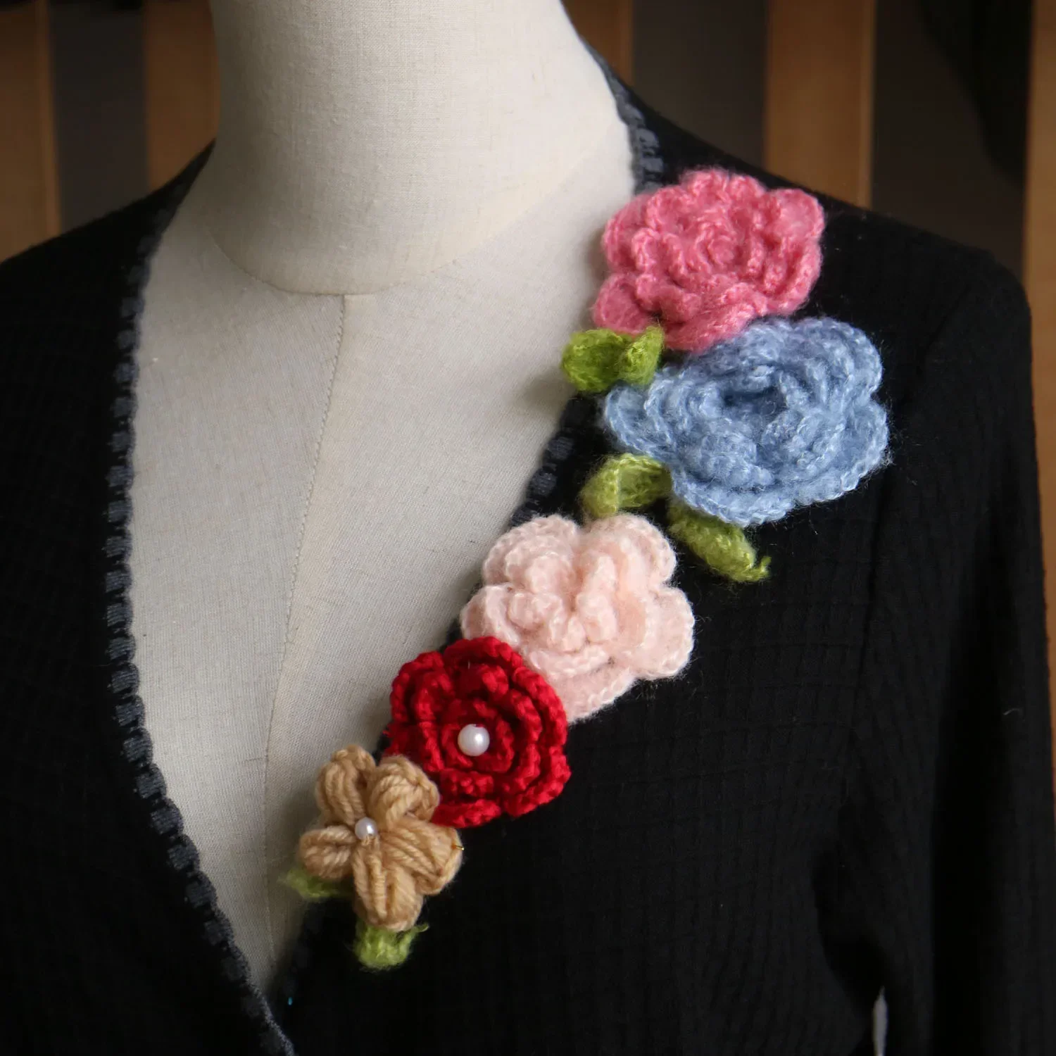 2pc/lot DIY Hand crocheted flower patches for clothes woven embroidered floral appliques  hairpin cashmere cardigan sweater