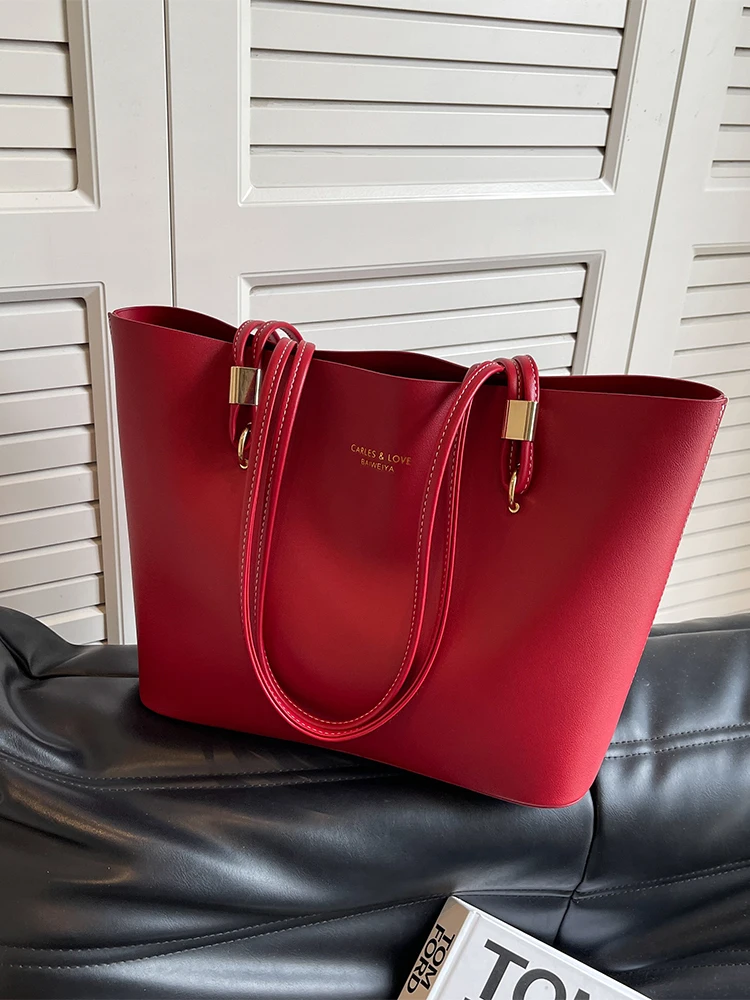

Red Wedding Tote Bag Large Capacity Single Shoulder Ladies Bag Casual Chic Style Double Strap Zipper Closure PU Leather Bag
