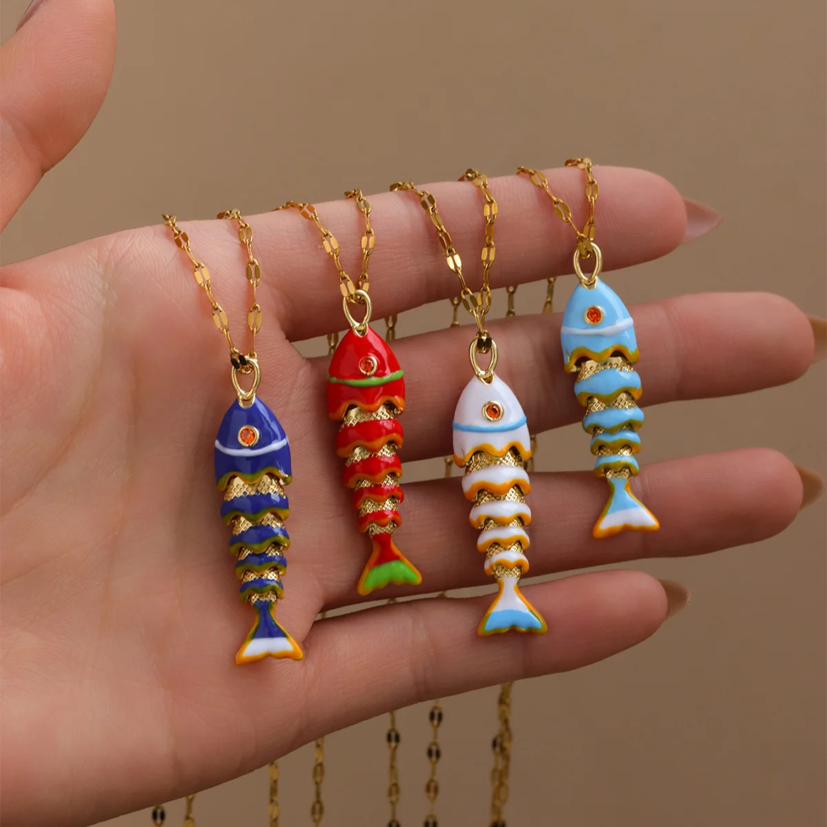 

Trendy Colorful Tiddler Fish Pendant Necklace For Women Ocean Series Gold Plated Enamel Fish Collarbone Chain Jewelry Party