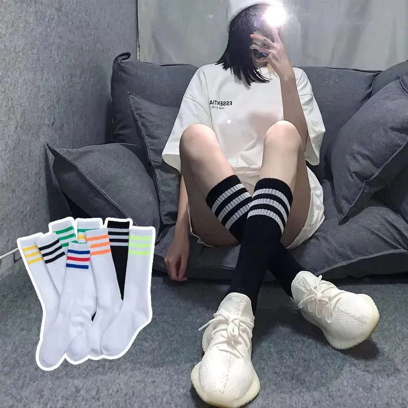 

Student Men/Women 3 Three Stripes Cotton Socks Retro Old School Hiphop Skate Long Short Meias Harajuku White Black Striped Sock