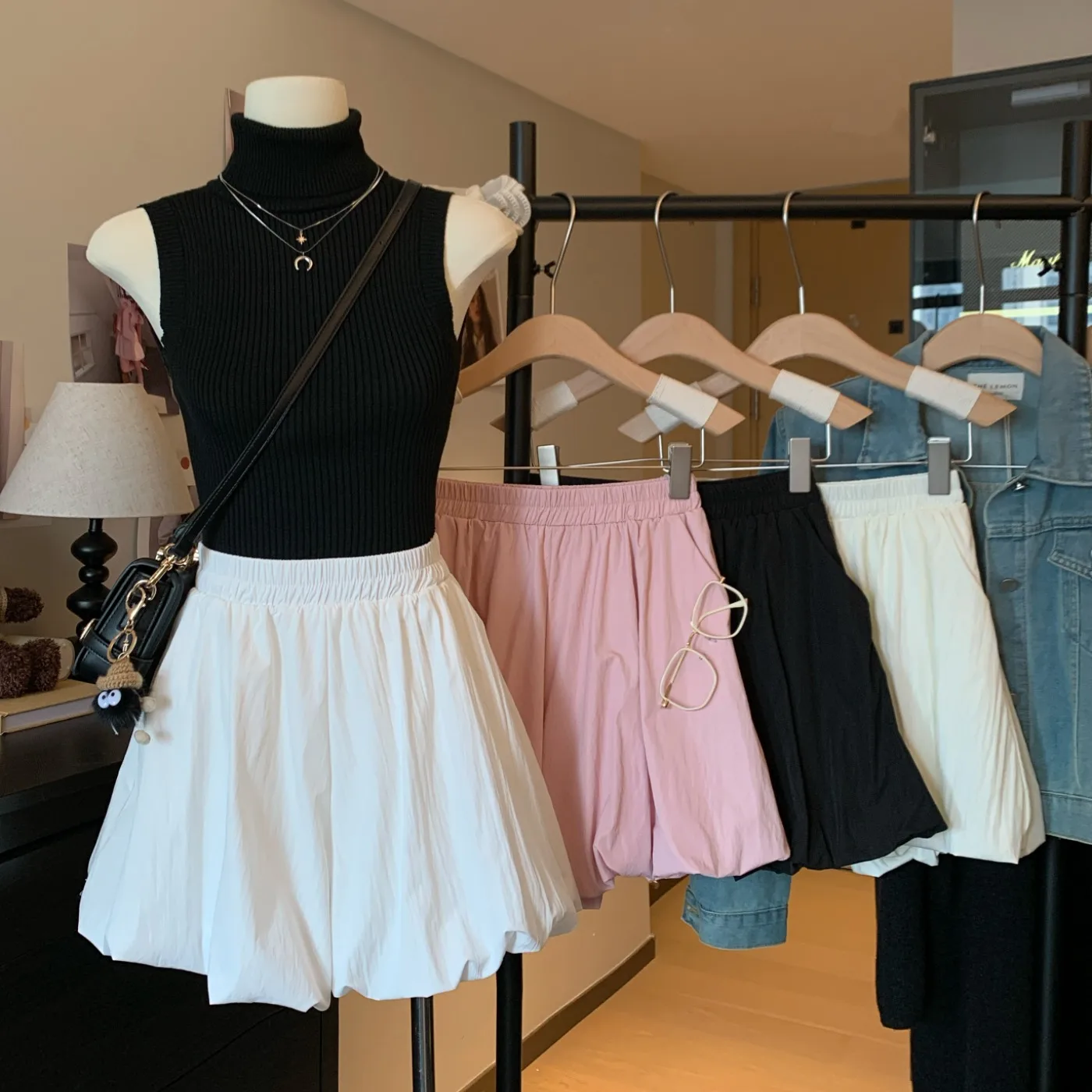 Summer New Style Women's High Waist Flared Pants Casual Bubble Lantern Shorts Versatile Bloomer Skirt A-Line Design Polyester...
