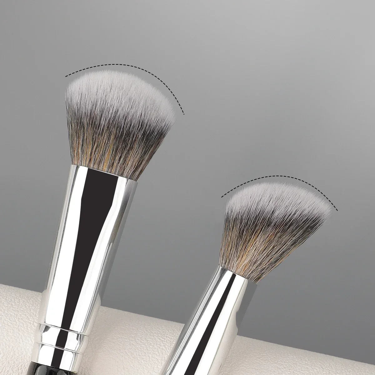 Coeur de pêche fard à joues brosse poudre Blush crème liquide Blush pinceaux de maquillage plat petit précis Blush brosse outils de maquillage
