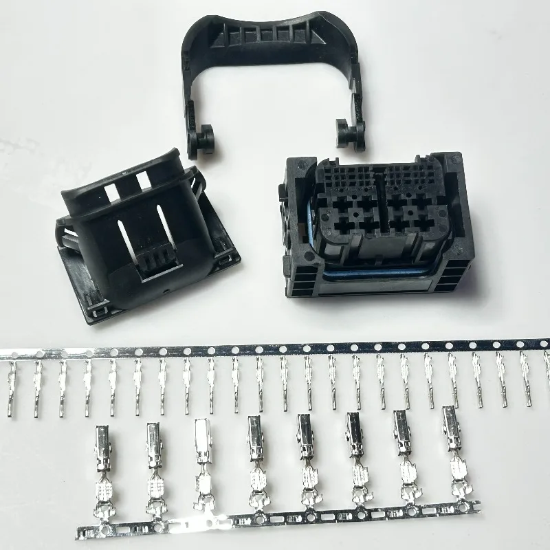 1PCS 1-2208852-1 T E Original 32 Hole X1 X3 X5 Computer Board Plug 9302478-01