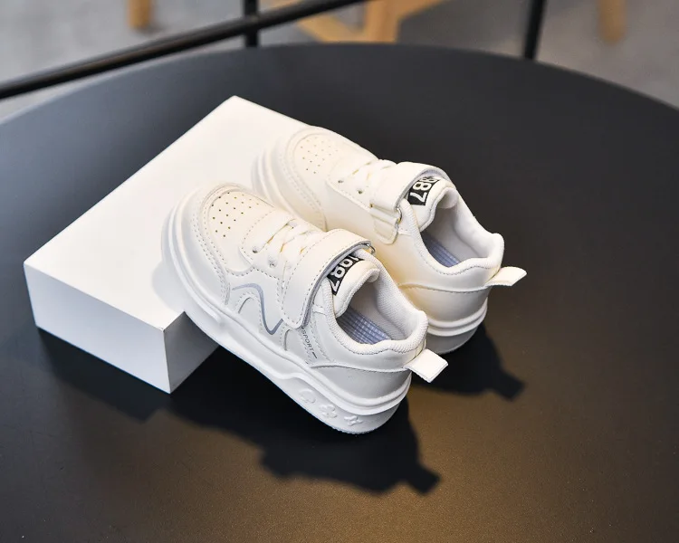 2026 Kinder-Sneaker: Modisches Design, Weiß, Rutschfest, Freizeitschuhe für Jungen und Mädchen, Atmungsaktive Turnschuhe, Kleinkinder-Outdoor-Schuhe – Detail 15