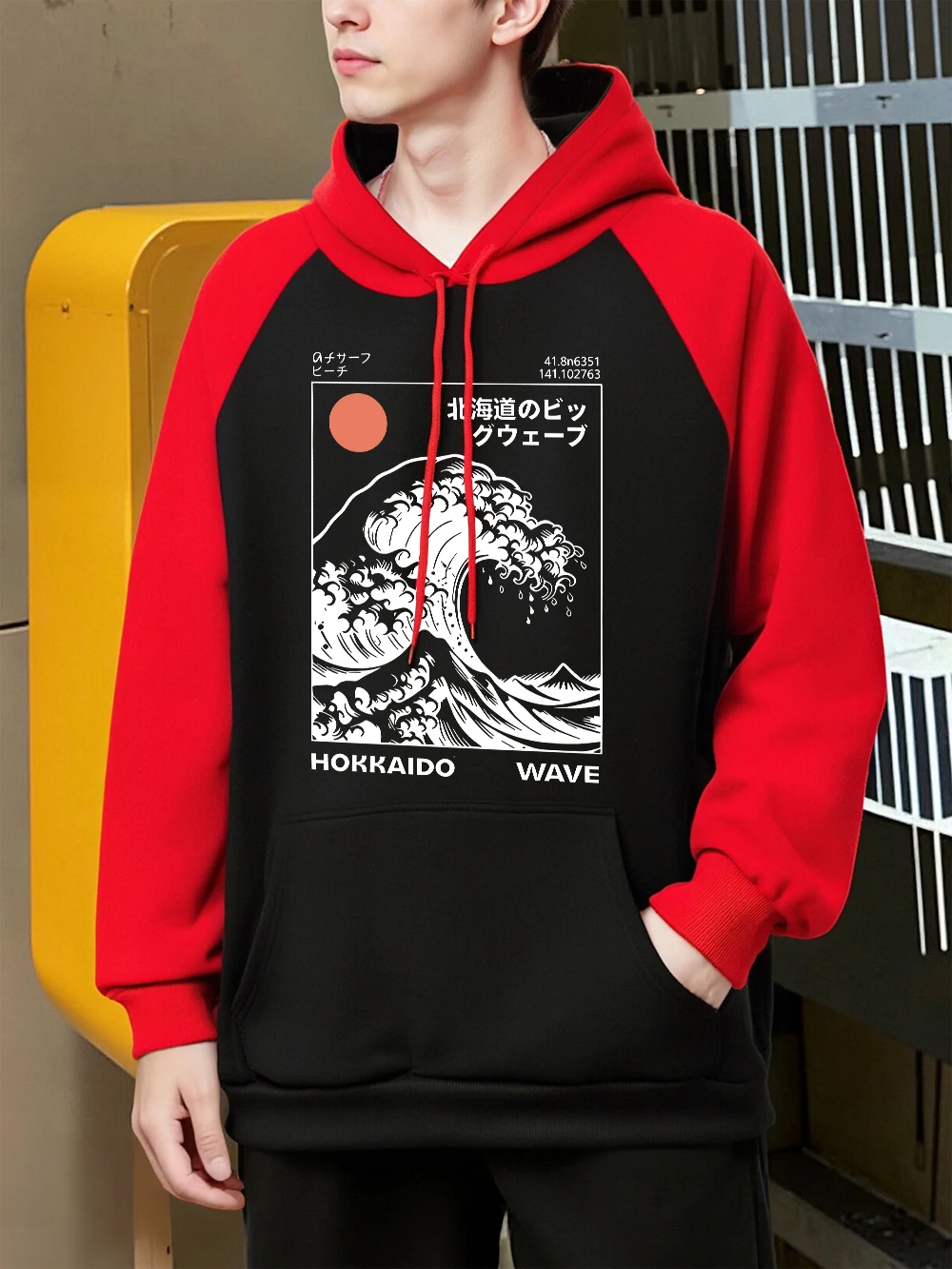 Japanischer Hokkaido-Wellen-Print Herren-Hoodie Herbst Patchwork Locker Sitzender Kapuzenpullover mit Fleece-Futter Modische Tasche Herrenbekleidung