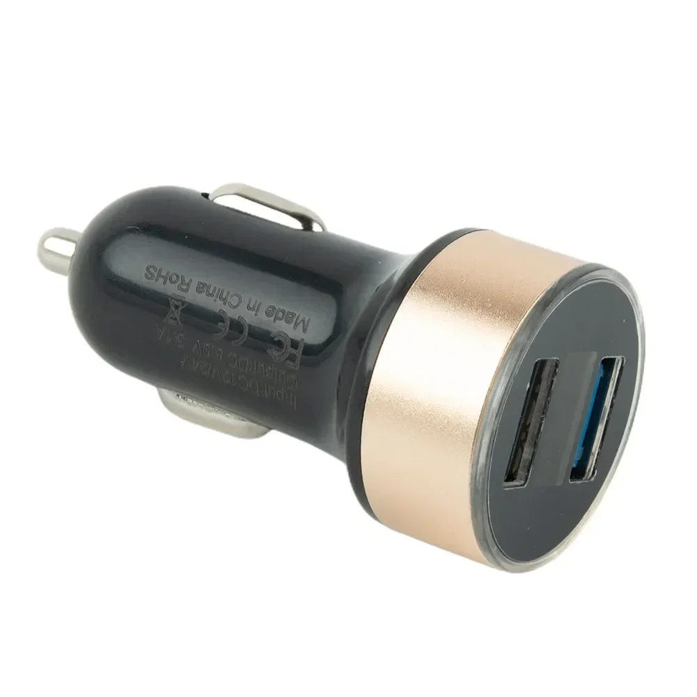 Port USB pour toutes les voitures avec affichage de la tension LED, charge rapide, durable, accessoires de voiture, chargeur de pièce, universel, tourisme, 1 pièce