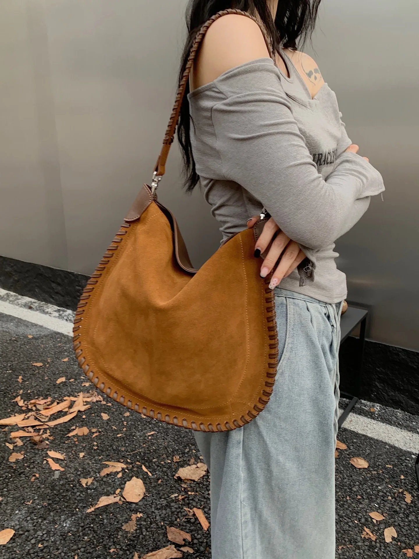 

FIRMRANCH Vintage Frosted Cowhide Hand Woven Stitching Large Capacity Women's Single Shoulder Saddle Bag Diagonal Cross Purse