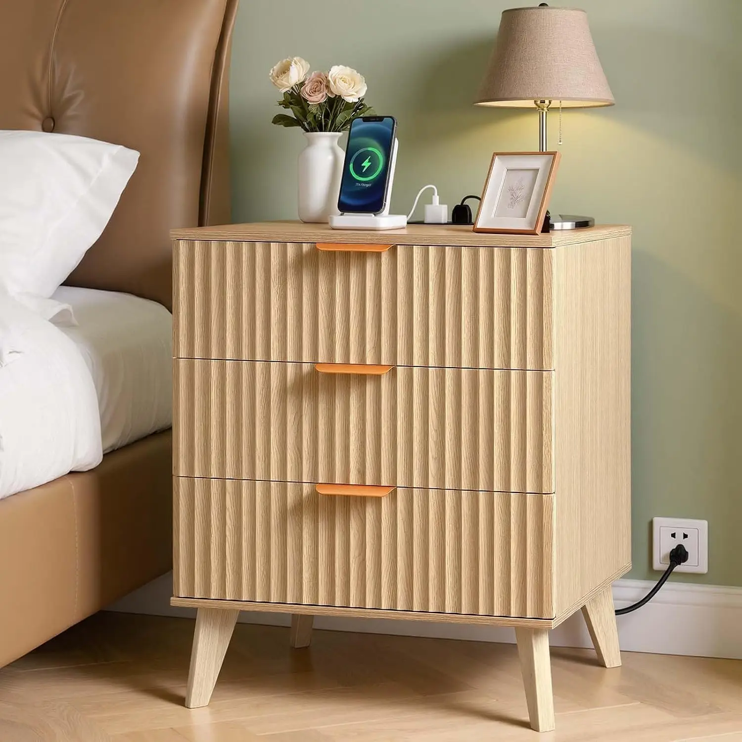 Fluted Nightstand 3 Drawer Dresser, 24